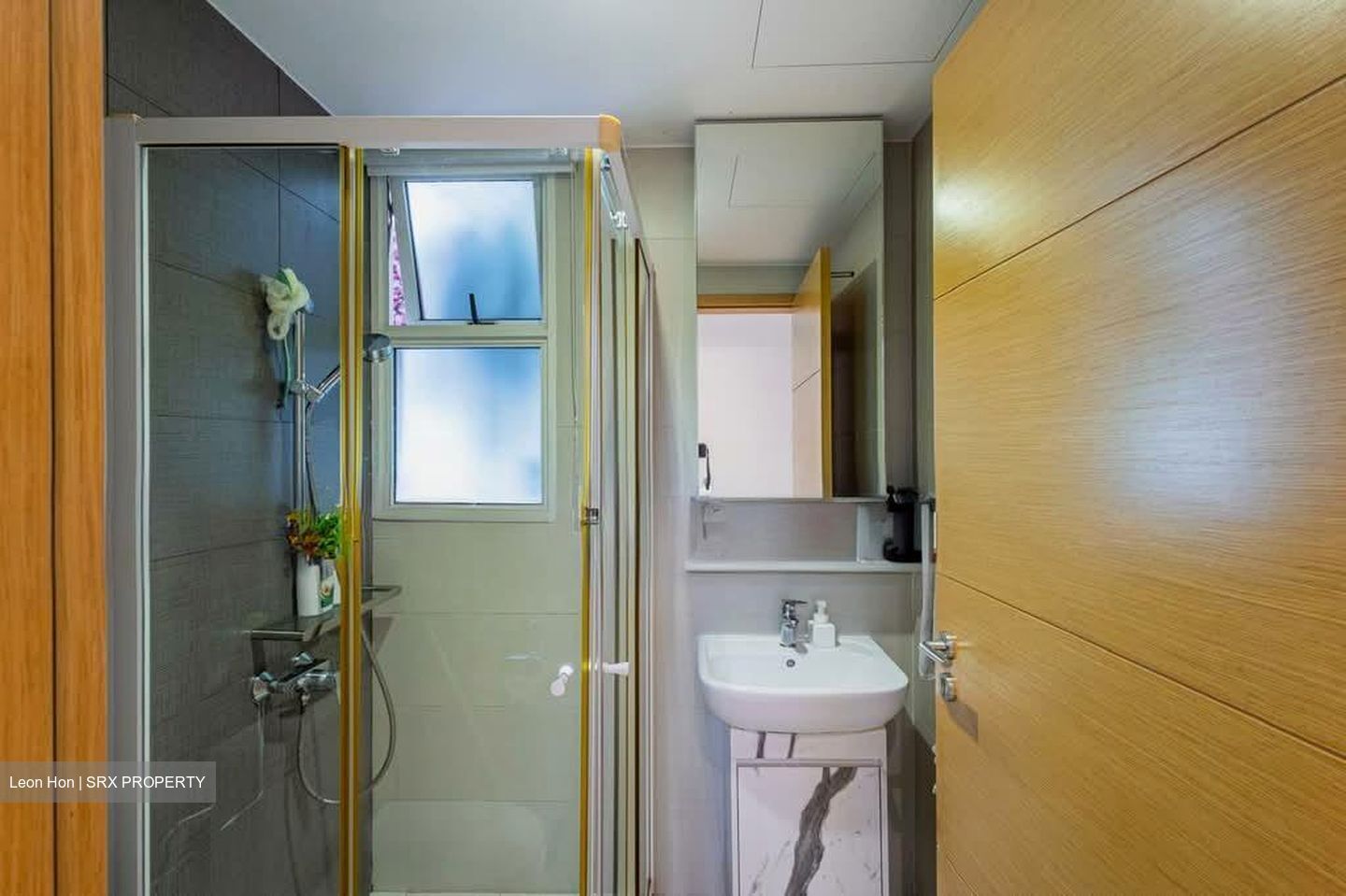 Vacanza @ East (D14), Condominium #580564671
